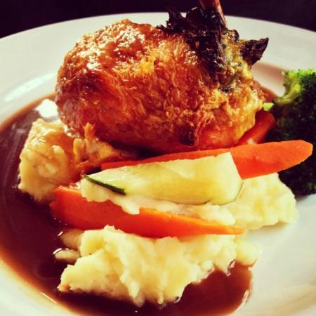 Cranberries Bar & Grill